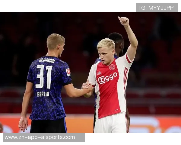 富安健洋下周将进行阿贾克斯体检若顺利将签约半年 富安健洋下周将进行阿贾克斯体检若顺利将签约半年