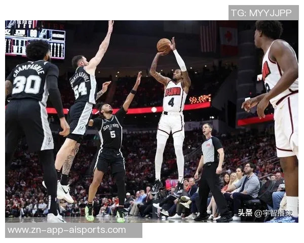 乌度卡谈球队表现强调进攻转移球与防守的出色配合