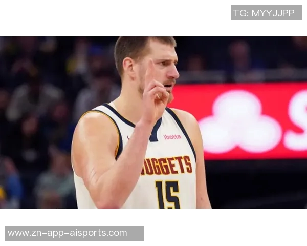 约基奇回应最后失误丢球是否被判罚称裁判未吹哨就没有犯规 约基奇回应最后失误丢球是否被判罚称裁判未吹哨就没有犯规