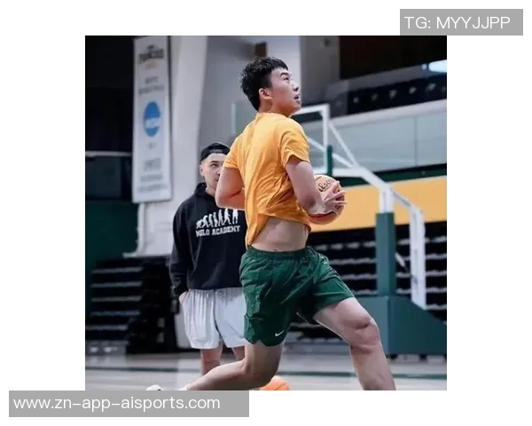 新赛季NCAA备战热潮王俊杰在旧金山大学球馆全力训练展现拼搏精神